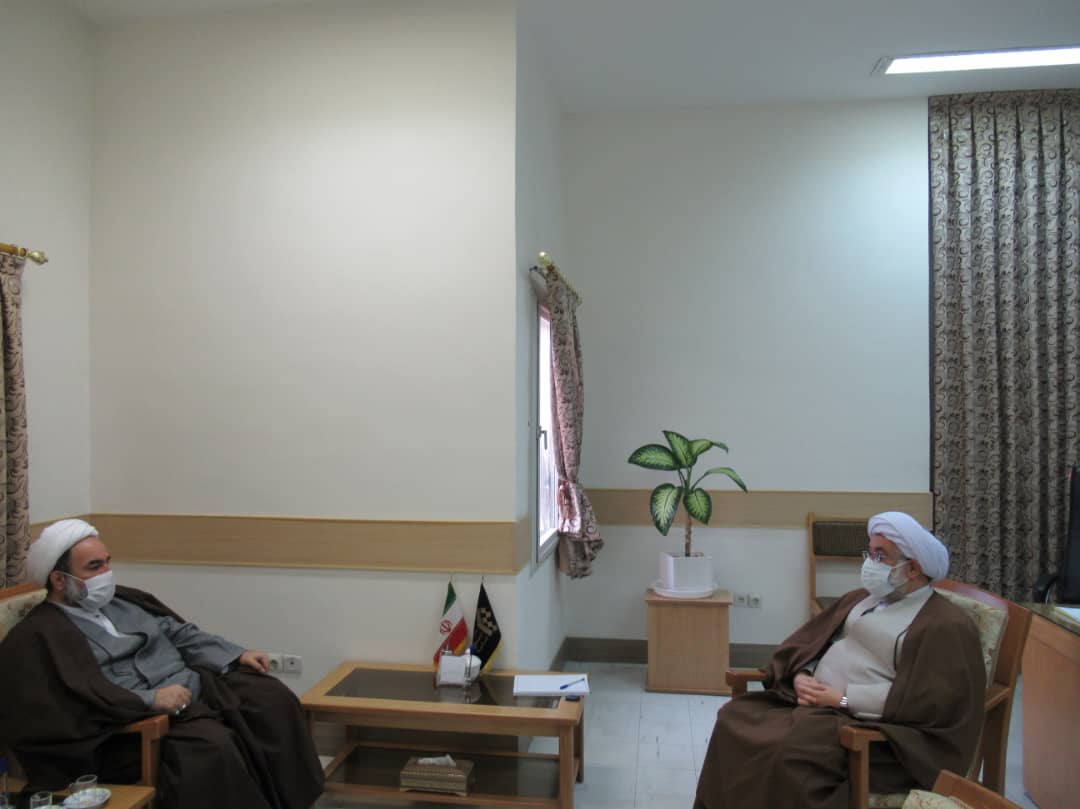 در دیدار نماینده ولی فقیه در سیستان‌وبلوچستان و رئیس جامعه المصطفی العالمیه مطرح شد:
تاسیس مرکز علمی بین‌المللی در زاهدان