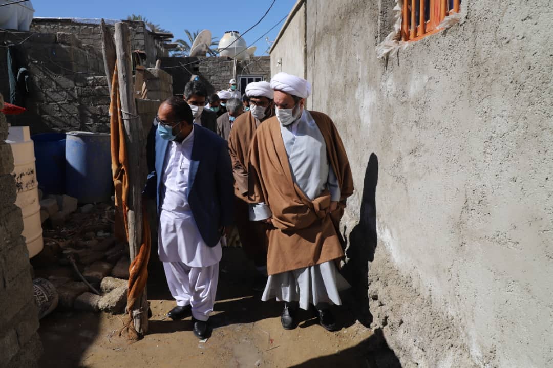 بازدید آیت‌الله محامی از مناطق سیل زده شهرستان کنارک