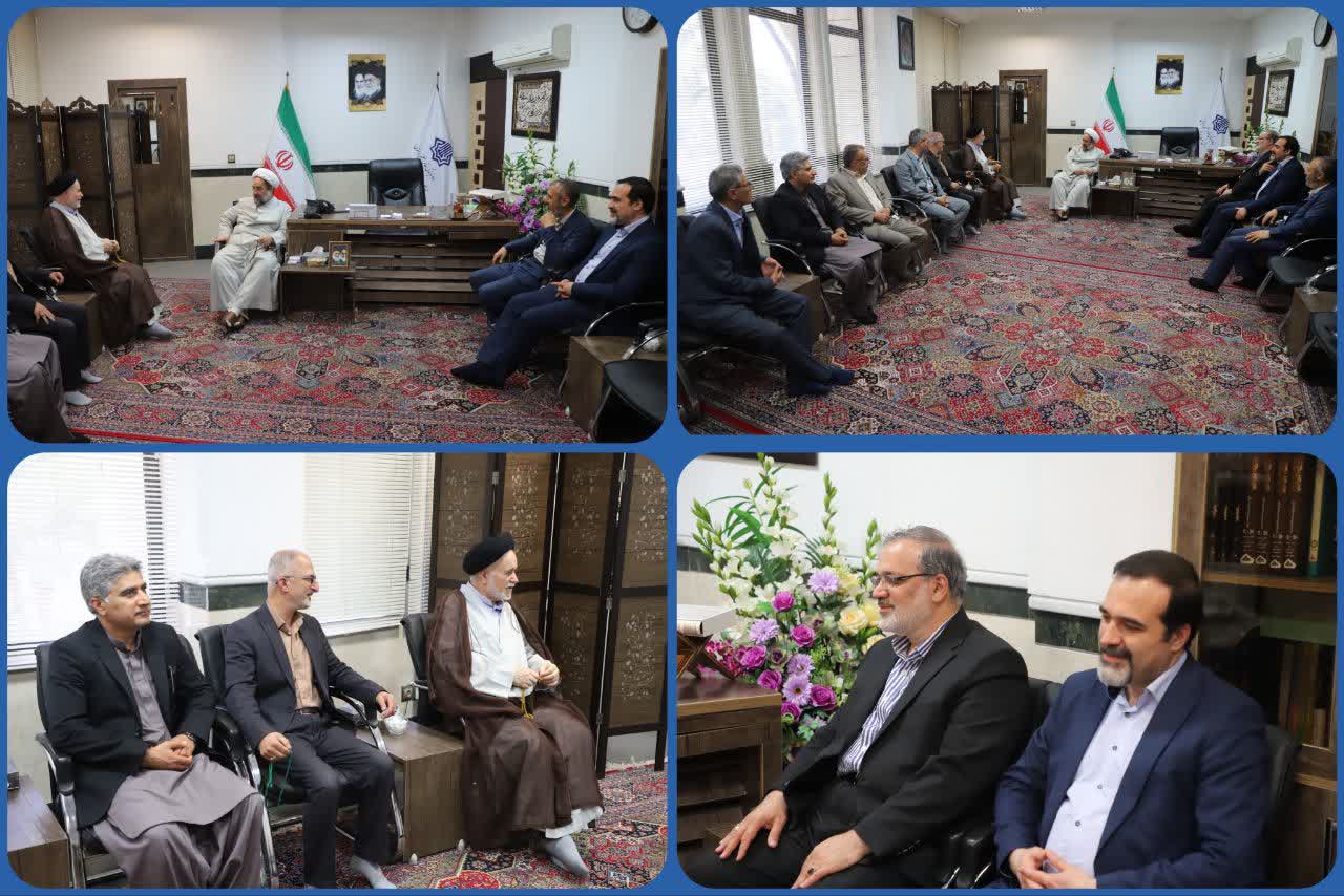 نماینده ولی‌فقیه در سیستان و بلوچستان در دیدار قائم مقام رئیس دانشگاه آزاد اسلامی کشور خواستار شد:
حمایت بیشتر از دانشگاه آزاد اسلامی برای پاسخ‌گویی به نیازهای استان