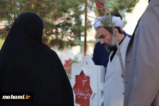 حضور نماینده ولی فقیه در سیستان و بلوچستان در گلزار شهدای زاهدان به مناسبت سالروز شهادت حضرت علی(ع)