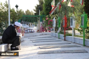 حضور نماینده ولی فقیه در سیستان و بلوچستان در گلزار شهدای زاهدان به مناسبت سالروز شهادت حضرت علی(ع)