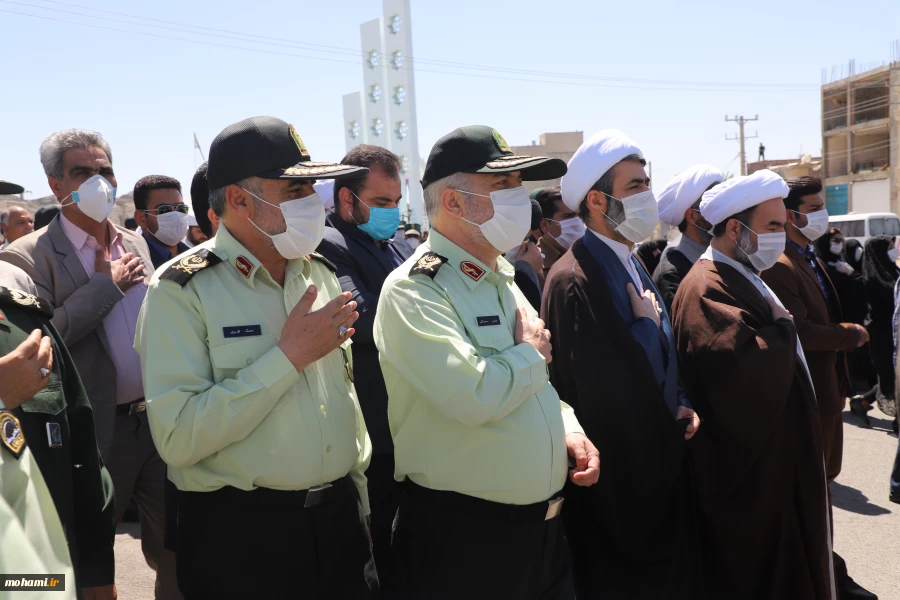 حضور نماینده ولی فقیه در سیستان و بلوچستان در مراسم تشییع و اقامه نماز بر پیکر شهدای انتظامی در زاهدان