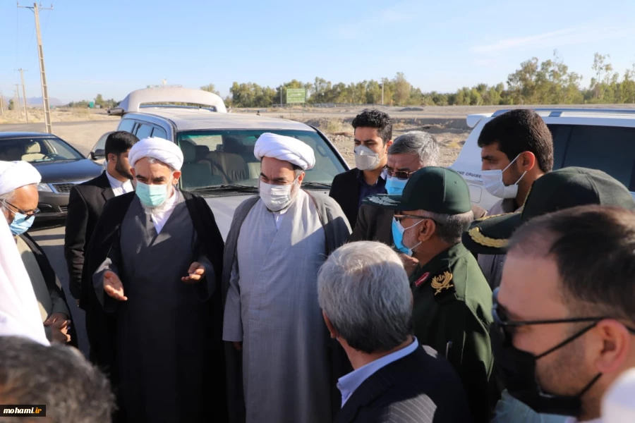 گزارش تصویری بازدید آیت‌الله محامی نماینده مقام معظم رهبری در سیستان‌وبلوچستان از نمایشگاه توانمندی‌های شهرستان و دست آوردهای انقلاب در شهرستان ایرانشهر 7