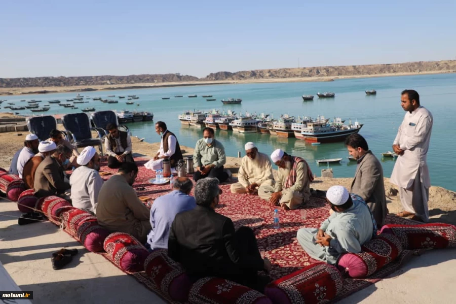 بازدید نماینده مقام معظم رهبری در سیستان‌وبلوچستان از اسکله صیادی پَسابَندر
 2