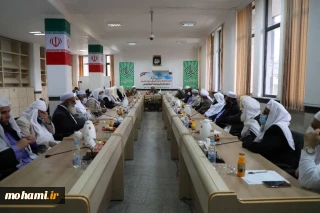 نماینده مقام‌ معظم رهبری در سیستان‌وبلوچستان 
با جهاد تبیین به دنبال بیان واقعیت‌های انقلاب باشیم