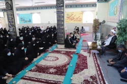 گزارش تصویری دیدار صمیمی آیت‌الله محامی نماینده ولی‌فقیه در سیستان‌وبلوچستان با جمعی از دانش آموزان مدرسه معارف زاهدان 6