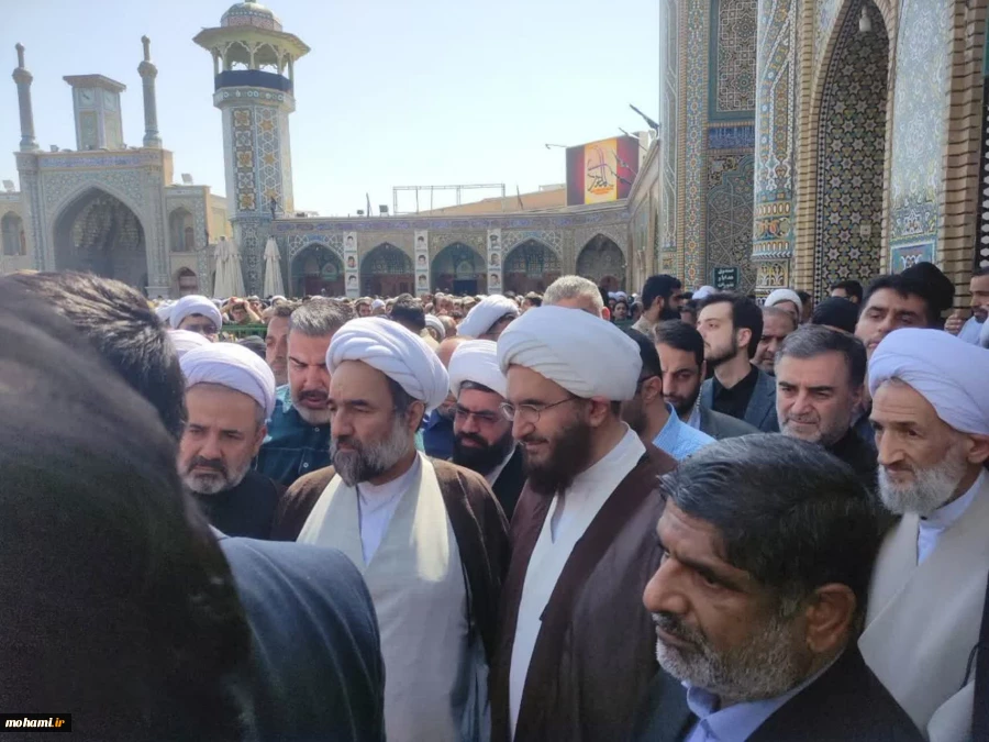 گزارش تصویری
مراسم تشییع و تدفین پیکر شهید آیت‌الله عباسعلی سلیمانی در شهرستان قم با حضور نماینده ولی‌فقیه در سیستان و بلوچستان، جمعی از مردم استان، علما، اساتید، طلاب و عموم مردم 9