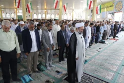 گزارش تصویری
اقامه نماز جمعه پنجم خرداد ماه ۱۴۰۲ زاهدان به امامت آیت الله محامی نماینده ولی فقیه در سیستان و بلوچستان و امام جمعه زاهدان 13