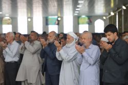 گزارش تصویری
اقامه نماز جمعه 24 شهریورماه ۱۴۰۲ زاهدان به امامت آیت‌الله مصطفی محامی نماینده ولی‌فقیه در سیستان و بلوچستان و امام جمعه زاهدان 16