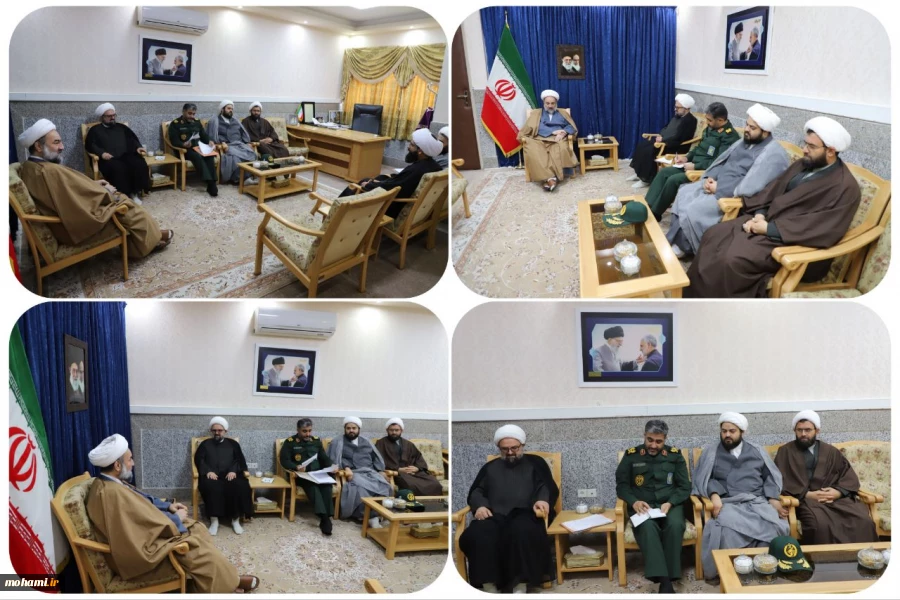 نماینده ولی‌فقیه در سیستان و بلوچستان عنوان کرد:

مساجد باید به محور اصلی فعالیت‌های فرهنگی، اجتماعی و مدیریت بحران در محلات تبدیل شوند/

لزوم شتاب‌بخشی به فعال‌سازی مساجد و پایگاه‌های بسیج/ 

تأکید بر احیای کارکرد محوری مساجد در جهاد تبیین و مقابله