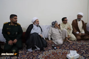 گزارش تصویری حضور آیت‌الله محامی در منزل خانواده اولین شهید «جنگ رمضان» در کنارک 5