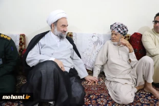 گزارش تصویری حضور آیت‌الله محامی در منزل خانواده اولین شهید «جنگ رمضان» در کنارک 8